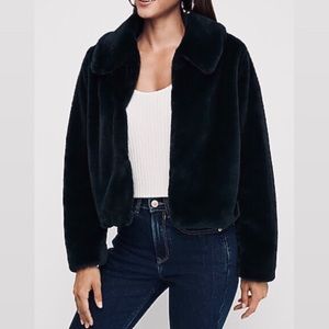 💋Sold💋Black Supersoft Faux Fur Cropped Jacket